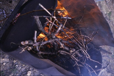 ABrûlot de sarments de vigne en hiver